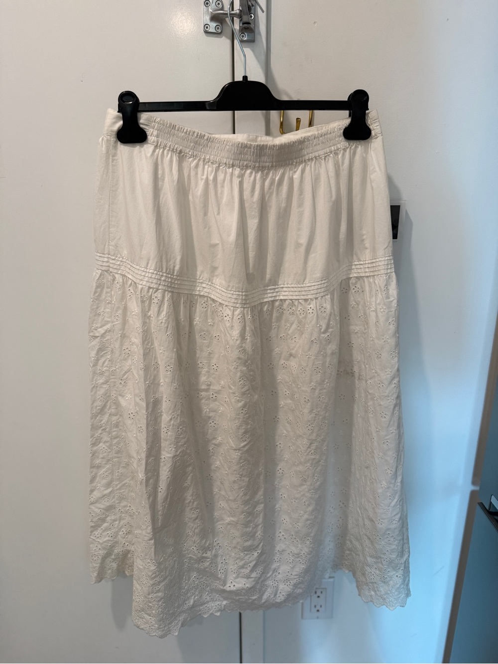 Classic White Eyelet Maxi Skirt - Lightweight Summer Style - Picture 2 of 3